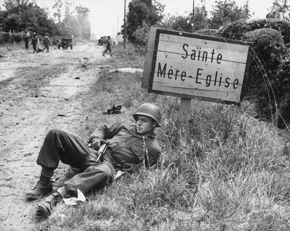 Gites De L'Eglise Sainte-Mère-Église Exteriör bild